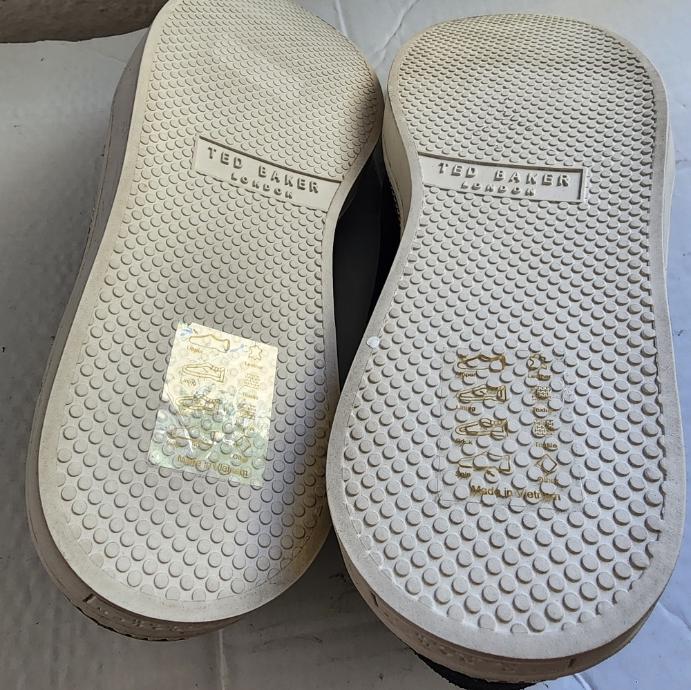 Ted Baker men's blue seede shoes. - Picture 4 of 8